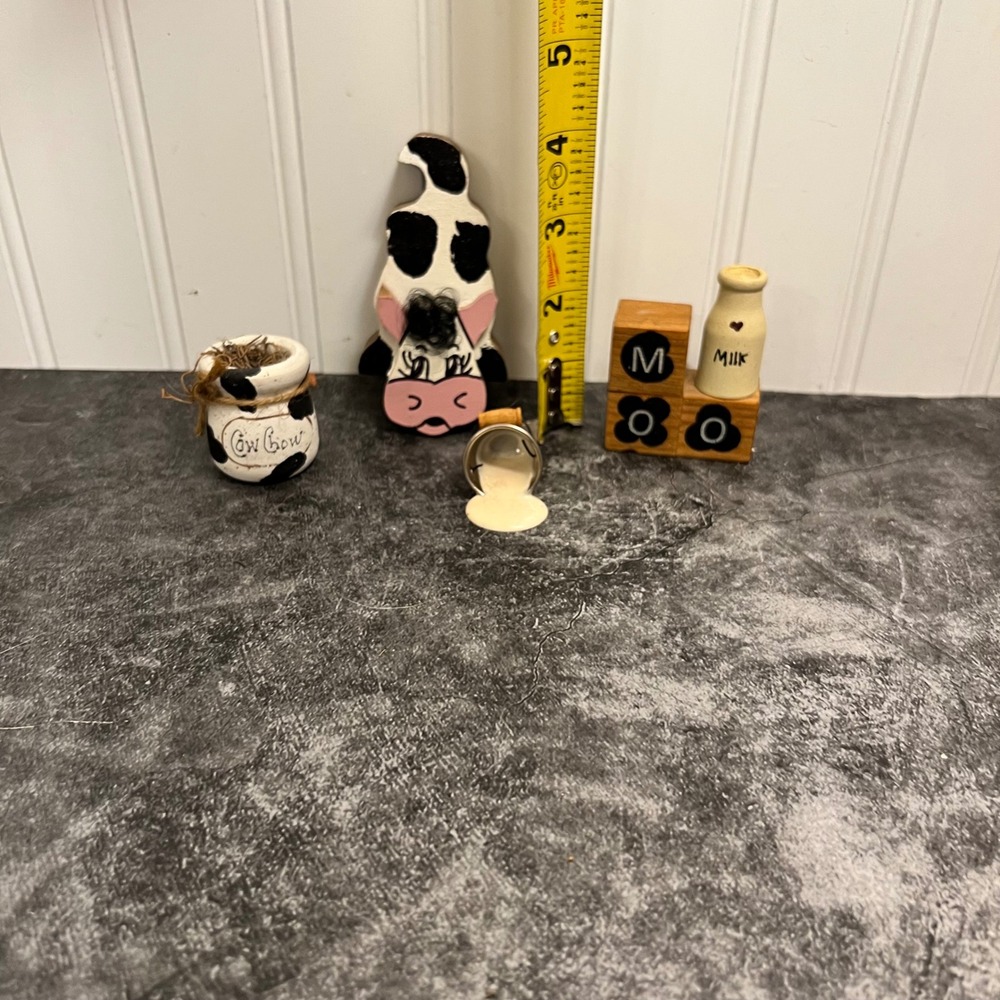 Vintage Trinket Miniatures Lot | Cows | Cottage Farmhouse - Picture 2 of 3
